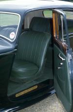 Bentley Mark V Saloon by Park Ward 1939 года